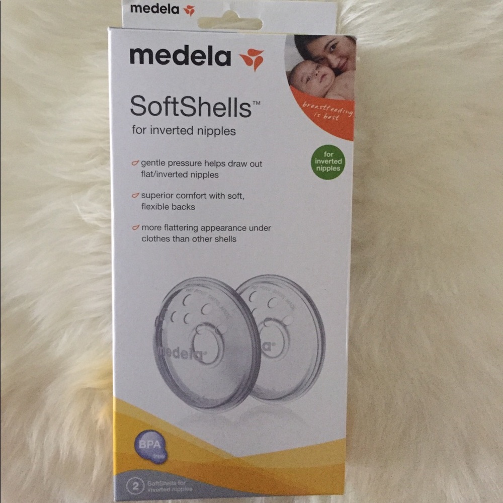 BRAND NEW..Medela SoftShells